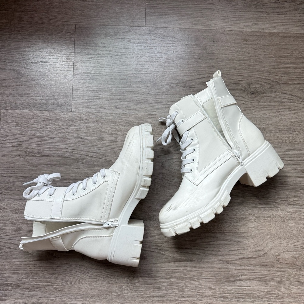 White Women's Ankle Boots